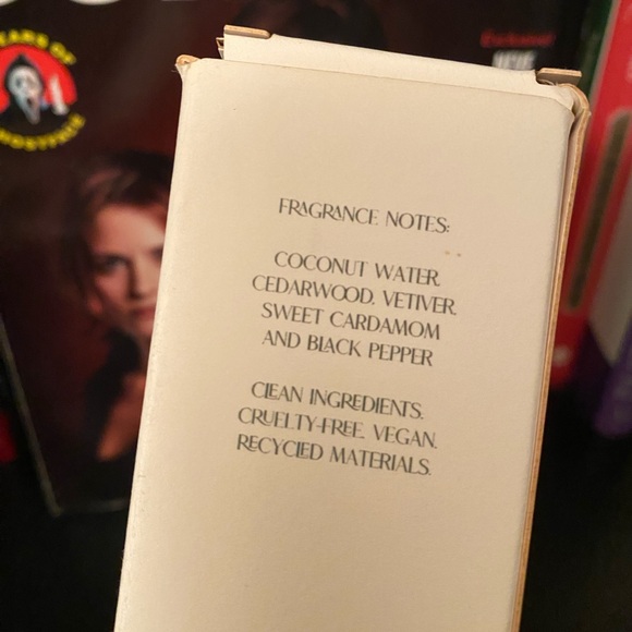 Homecourt Cocomoi Body Mist from Courteney Cox - Picture 3 of 3